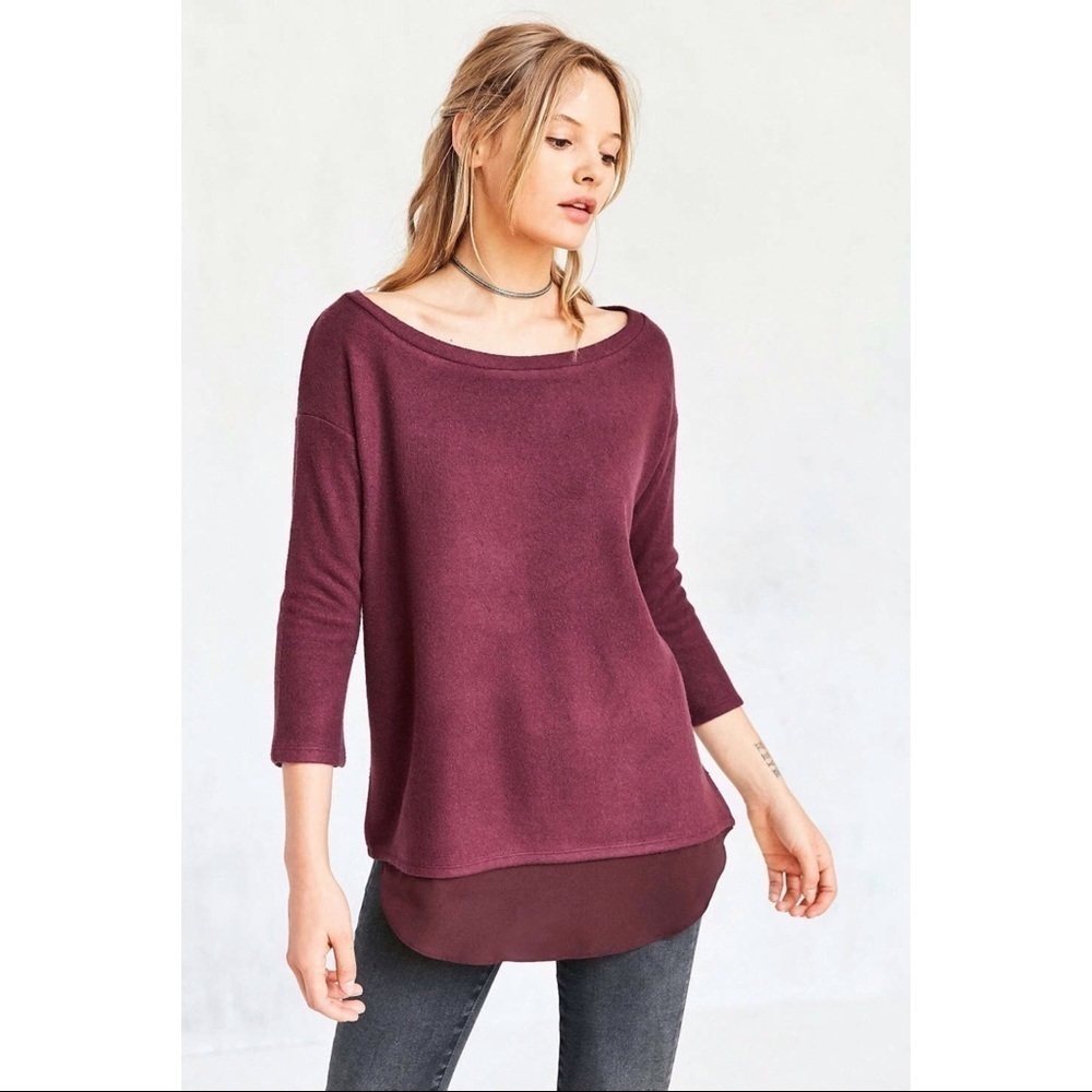 UO Silence + Noise Aimee Shirttail Pullover
